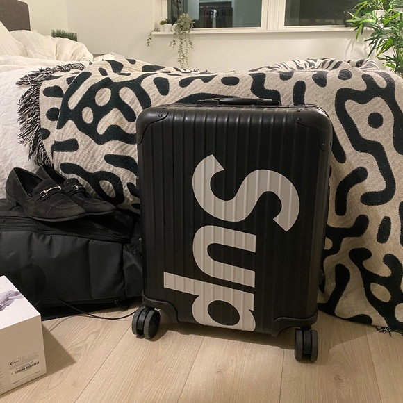 Supreme Rimowa 45L (Considering trades) - Picture 1 of 5
